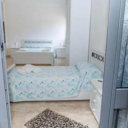 Corinzia 2 アパート